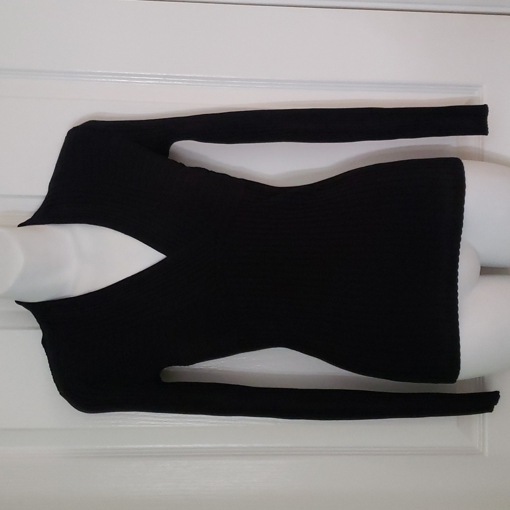 INC v neck sweater small